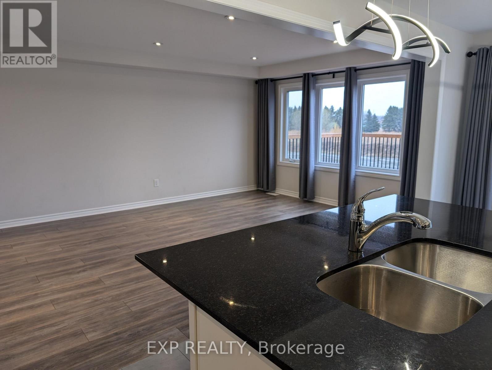 












161 CRANESBILL ROAD

,
Ottawa,




Ontario
K2V0J4

