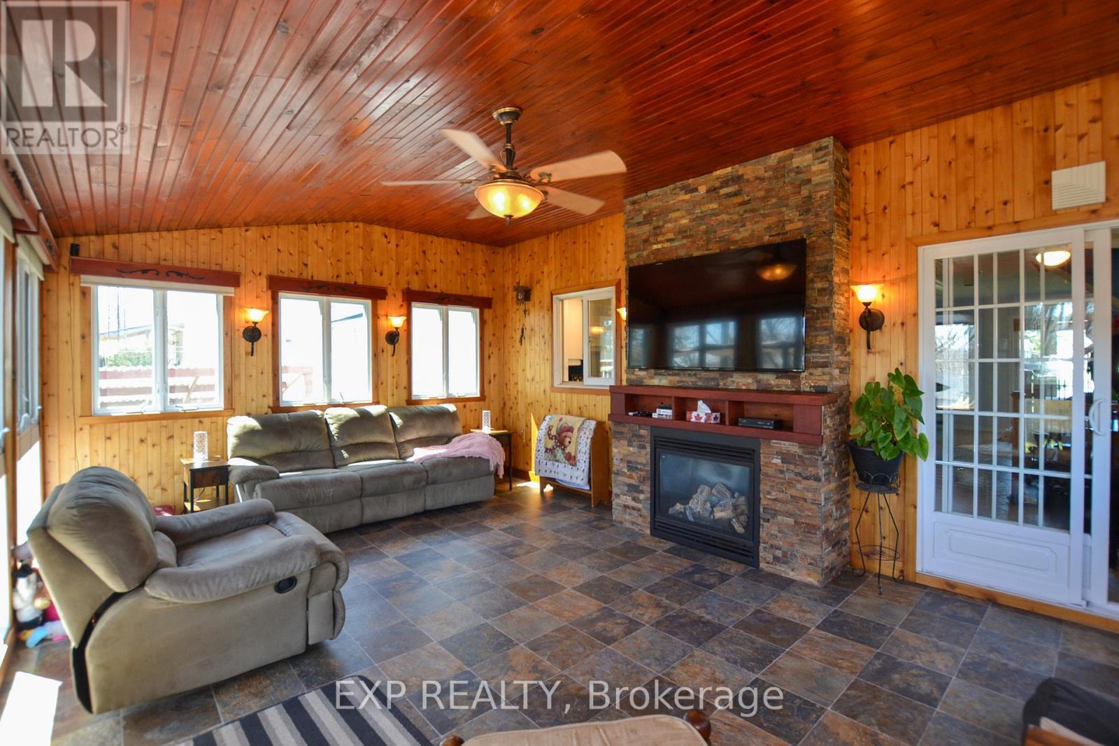 












103 ST JOSEPH STREET

,
Alfred and Plantagenet,




Ontario
K0B1A0

