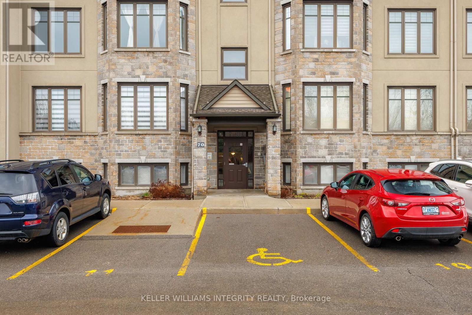 












7 - 70 PRESTIGE CIRCLE

,
Ottawa,




Ontario
K4A0Y1

