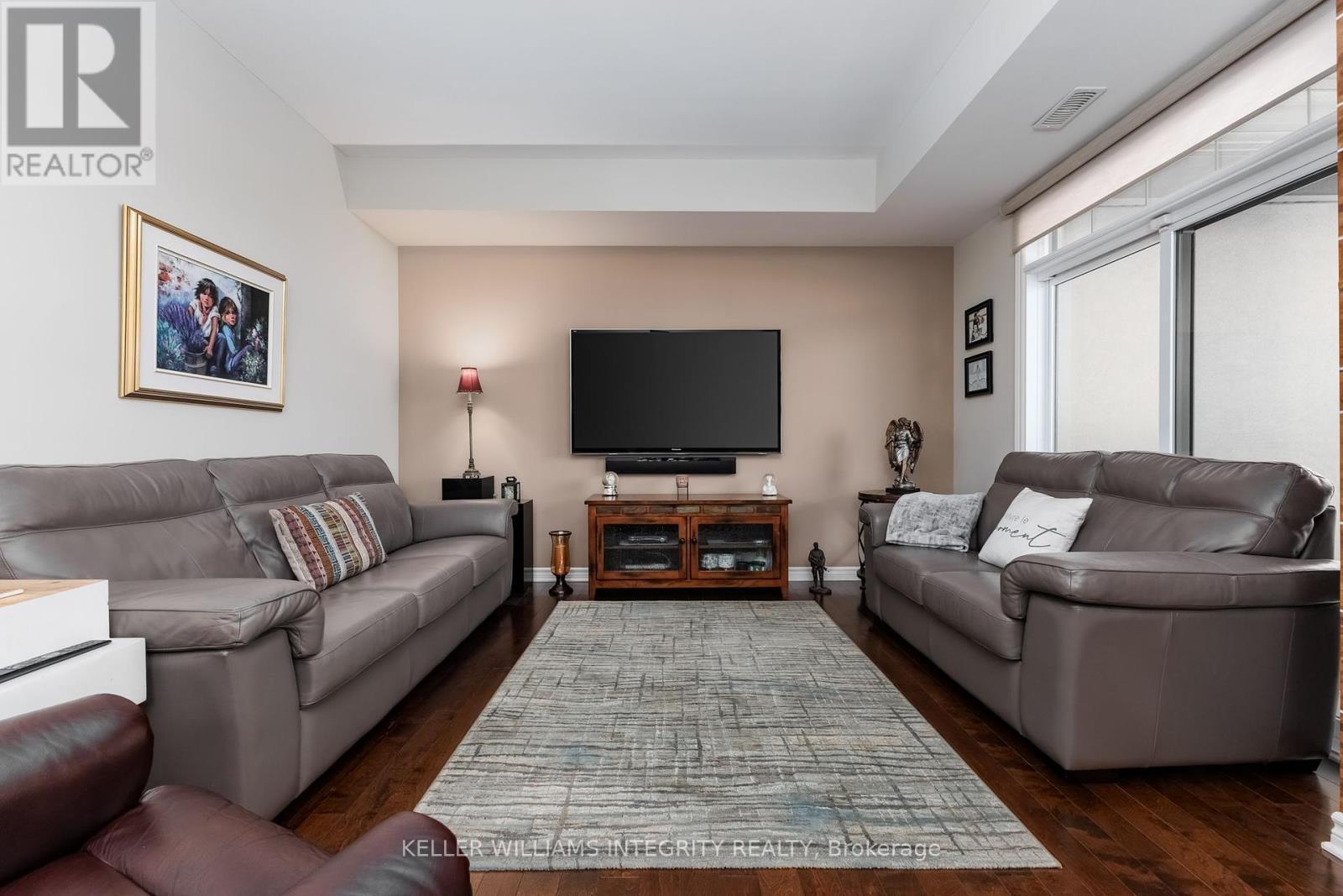 












7 - 70 PRESTIGE CIRCLE

,
Ottawa,




Ontario
K4A0Y1


