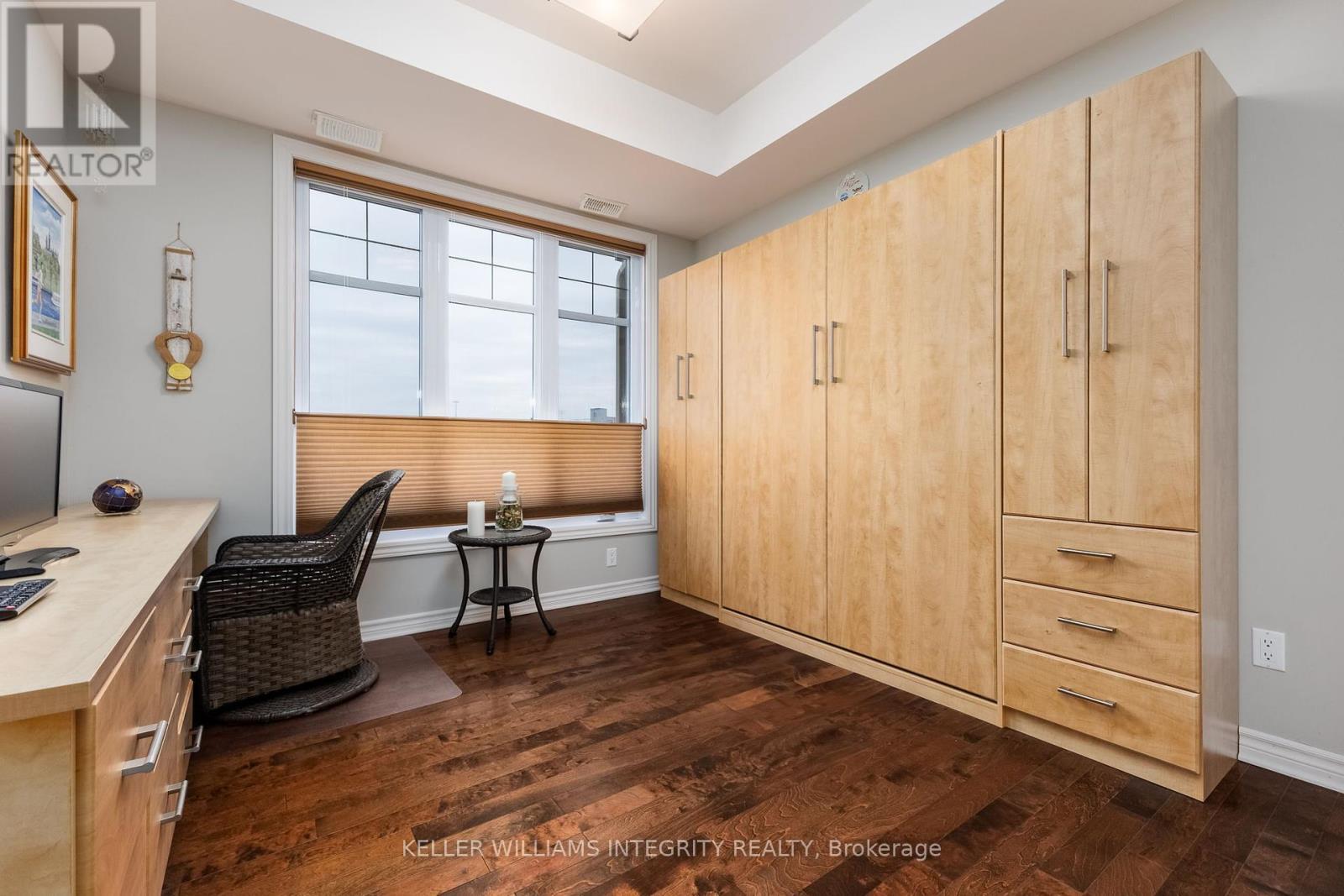 












7 - 70 PRESTIGE CIRCLE

,
Ottawa,




Ontario
K4A0Y1

