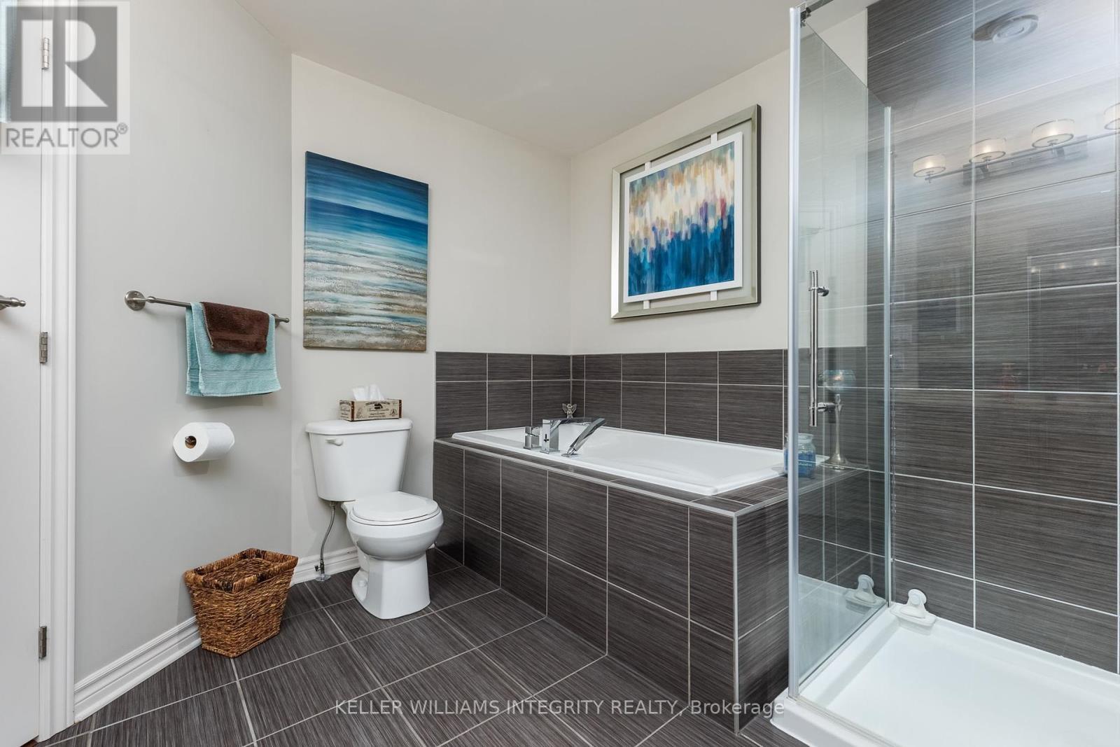 












7 - 70 PRESTIGE CIRCLE

,
Ottawa,




Ontario
K4A0Y1

