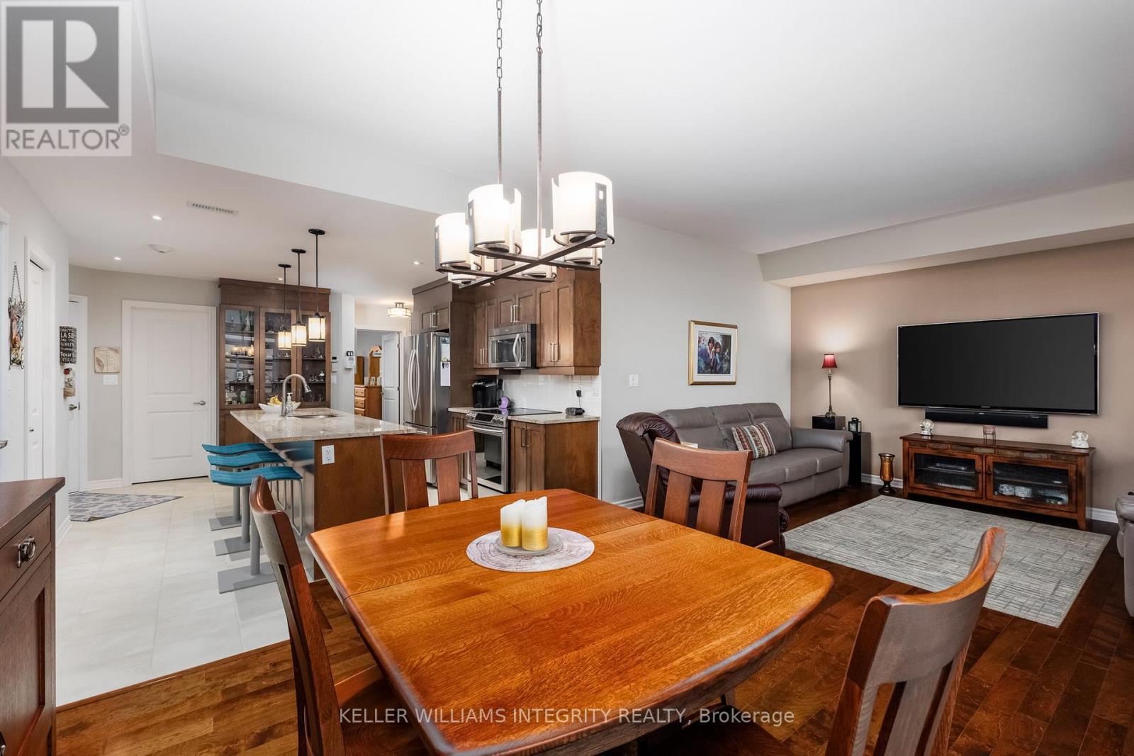 












7 - 70 PRESTIGE CIRCLE

,
Ottawa,




Ontario
K4A0Y1

