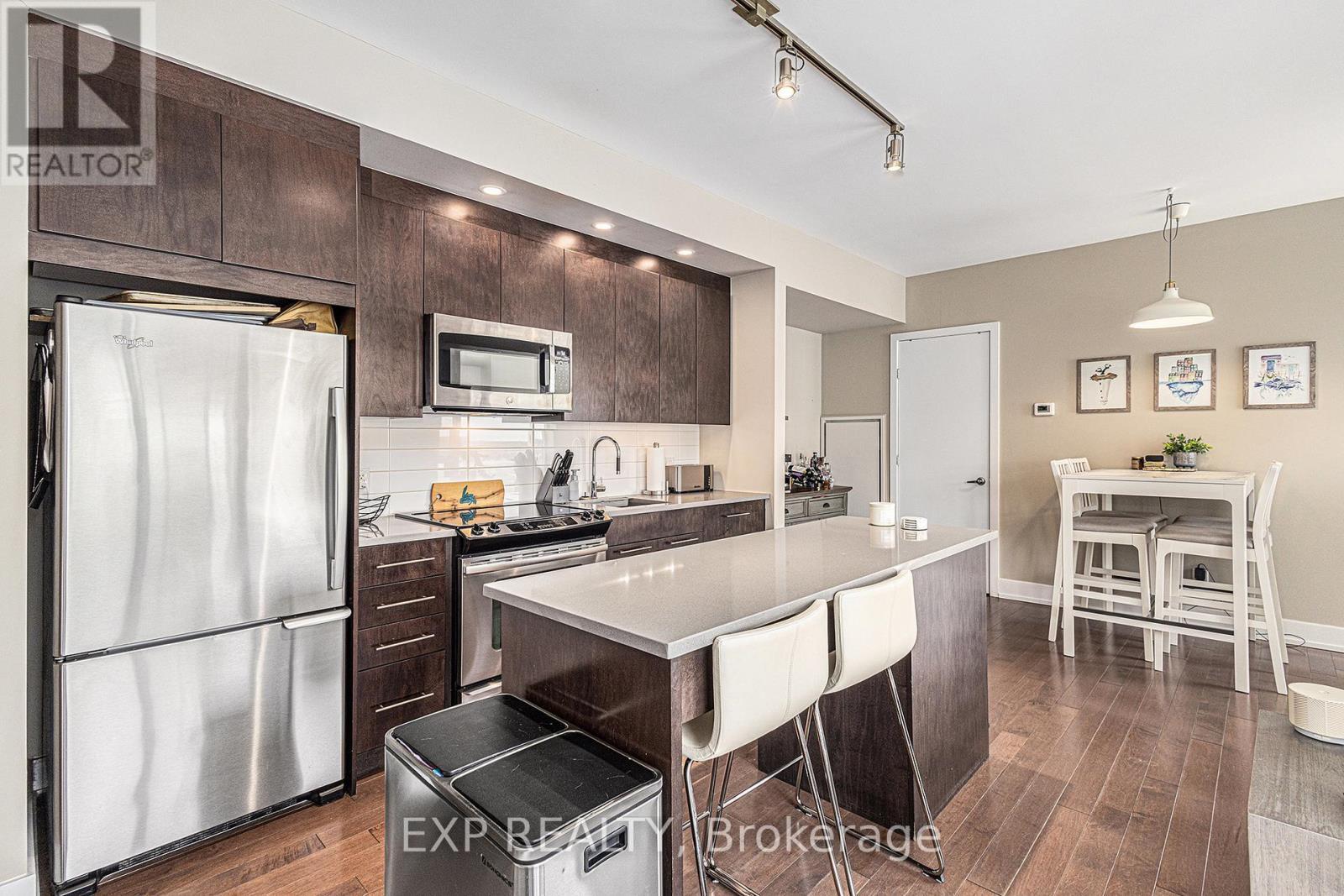 












814 - 360 PATRICIA AVENUE

,
Ottawa,




Ontario
K1Z0A8

