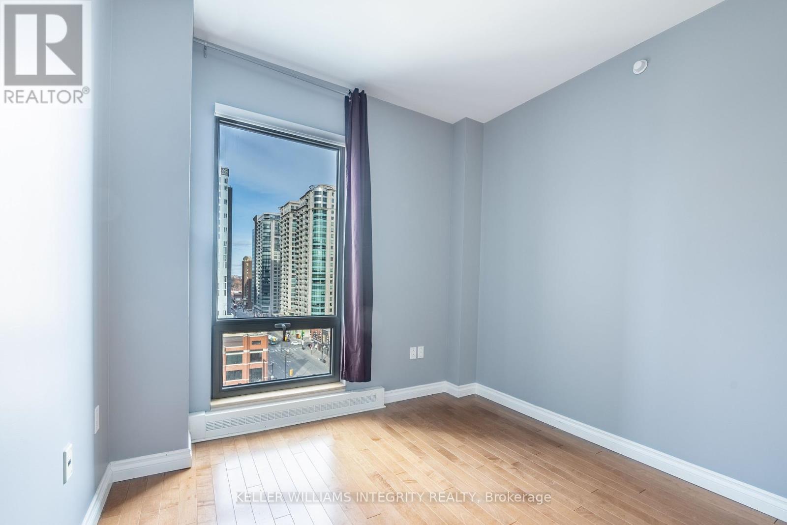












809 - 90 GEORGE STREET

,
Ottawa,




Ontario
K1N0A8

