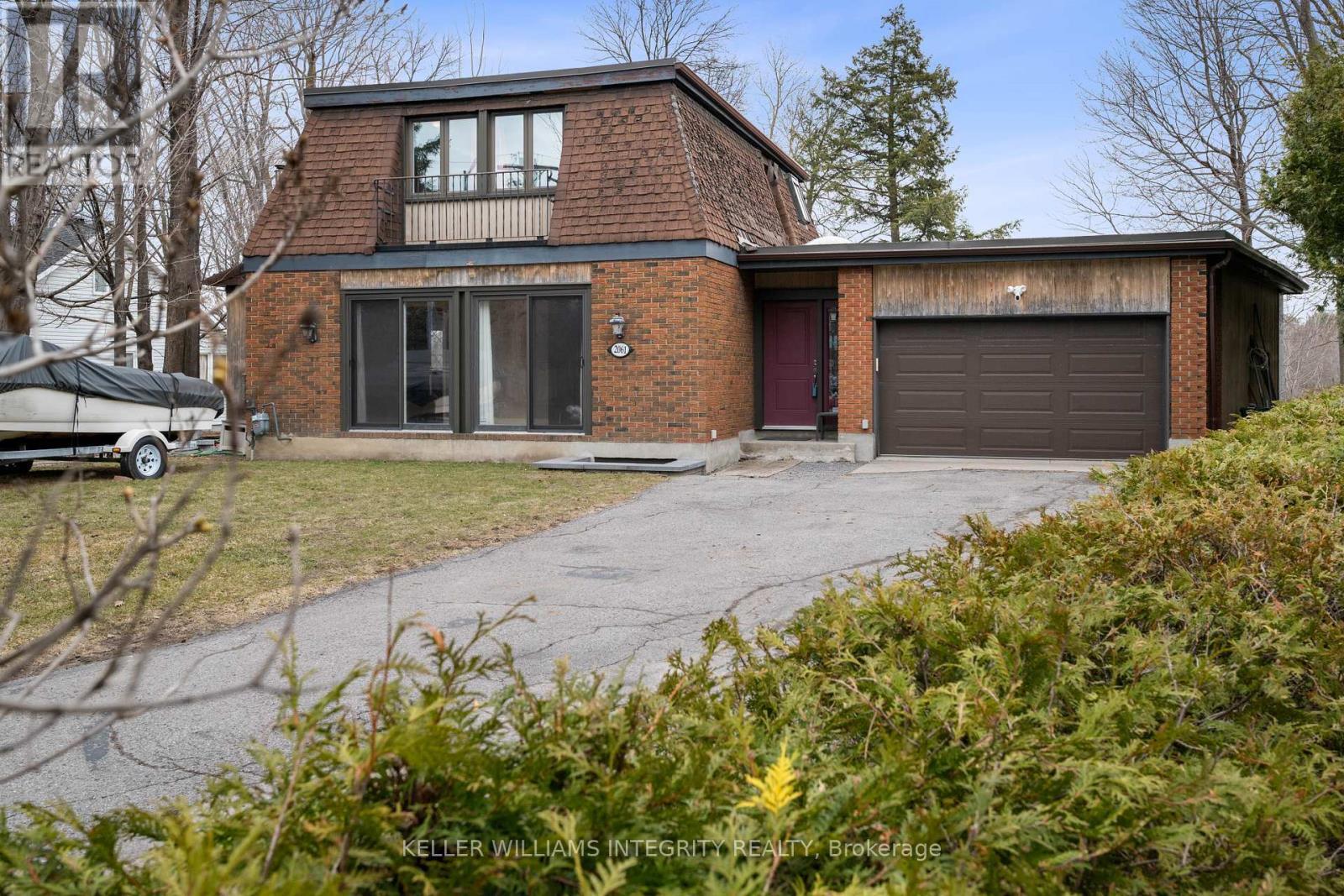 












2061 PRINCE OF WALES DRIVE S

,
Ottawa,




Ontario
K2E7A4

