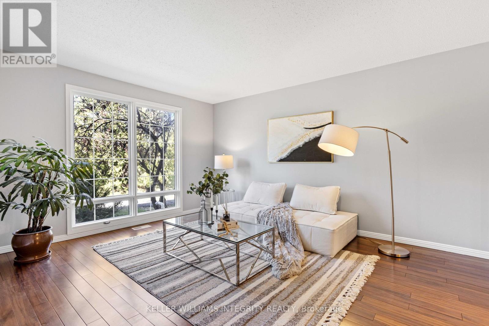 












14 - 2300 OGILVIE ROAD

,
Ottawa,




Ontario
K1J7X8

