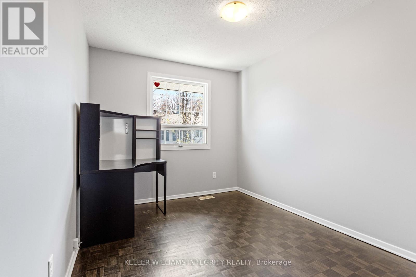 












14 - 2300 OGILVIE ROAD

,
Ottawa,




Ontario
K1J7X8

