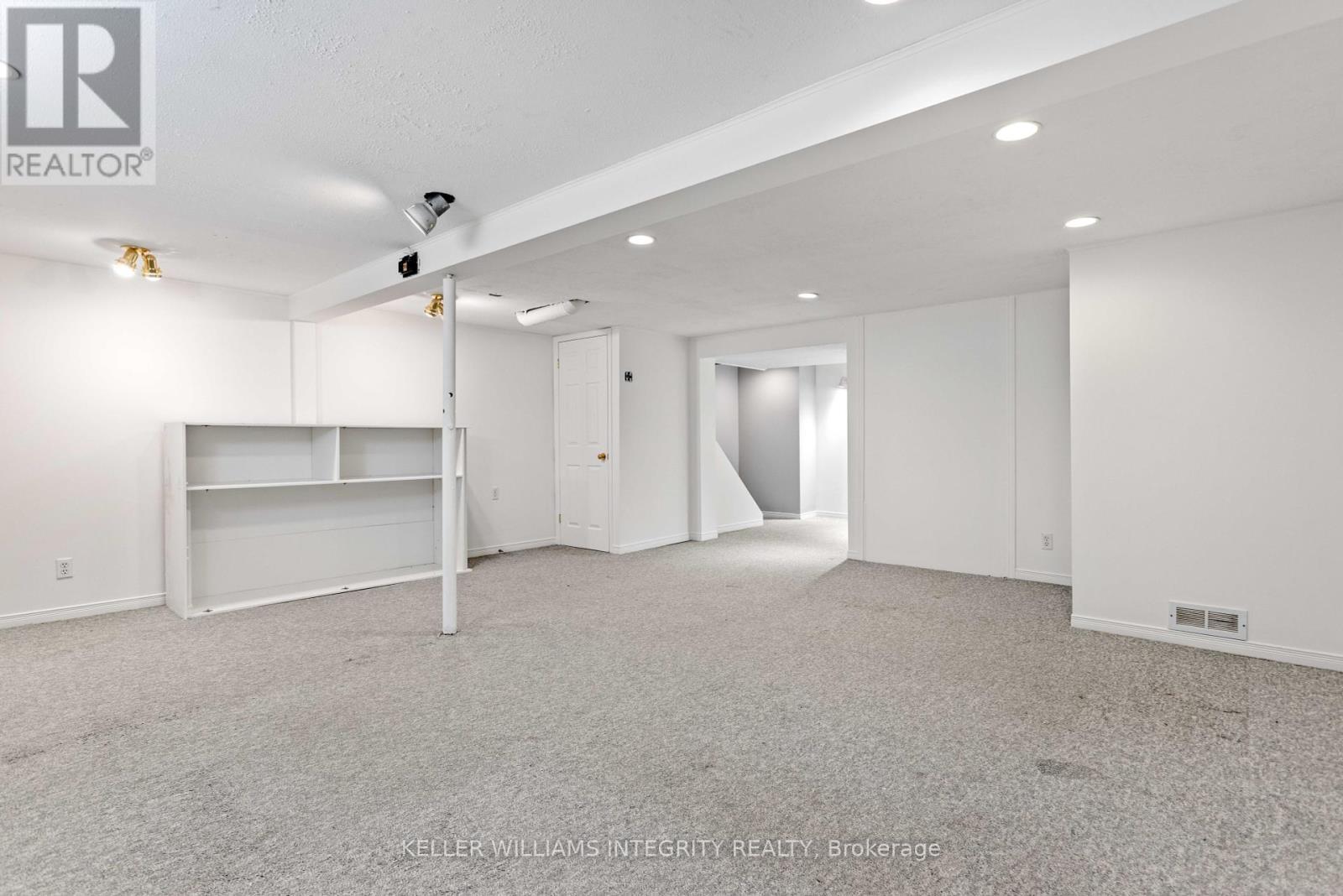 












14 - 2300 OGILVIE ROAD

,
Ottawa,




Ontario
K1J7X8


