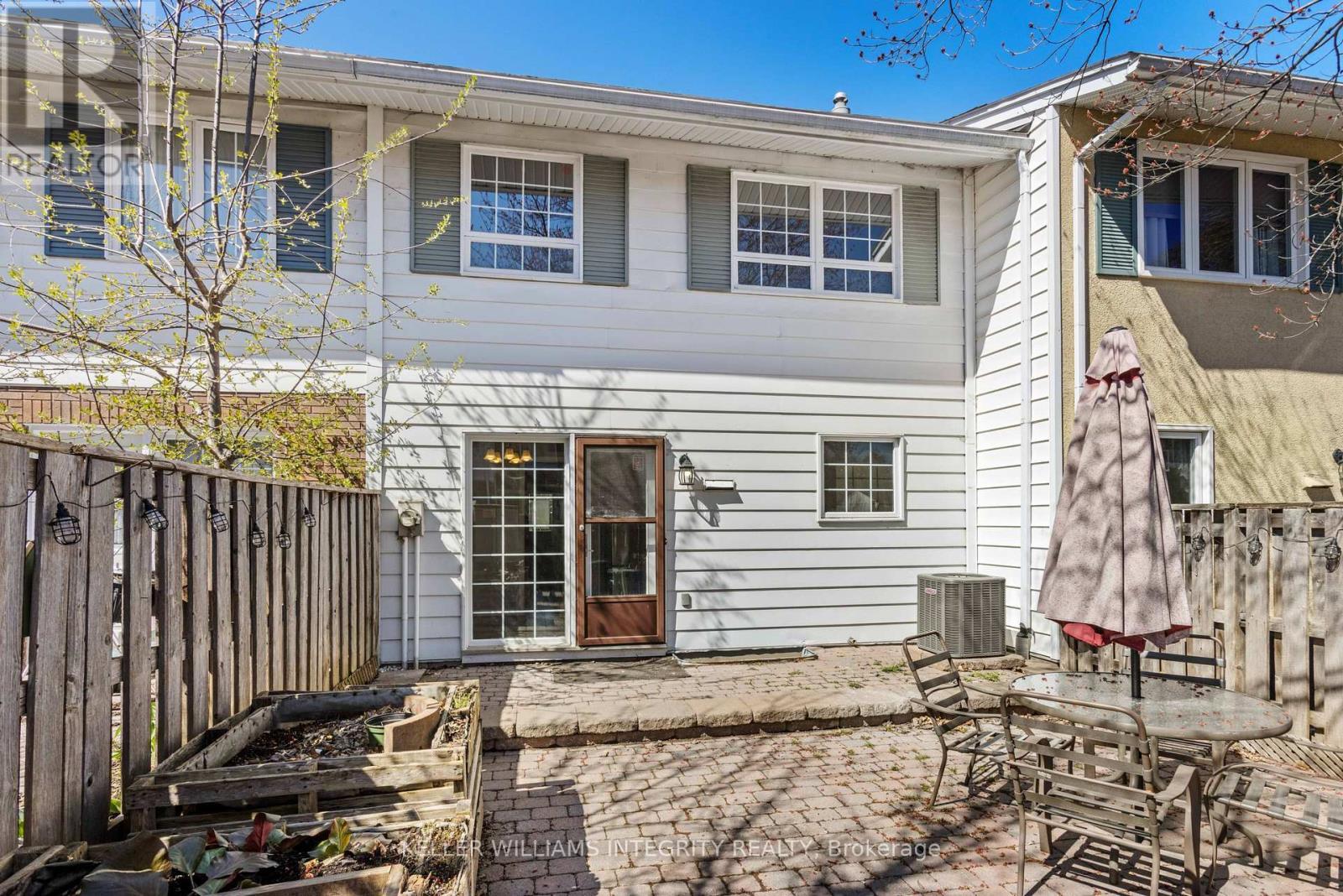 












14 - 2300 OGILVIE ROAD

,
Ottawa,




Ontario
K1J7X8

