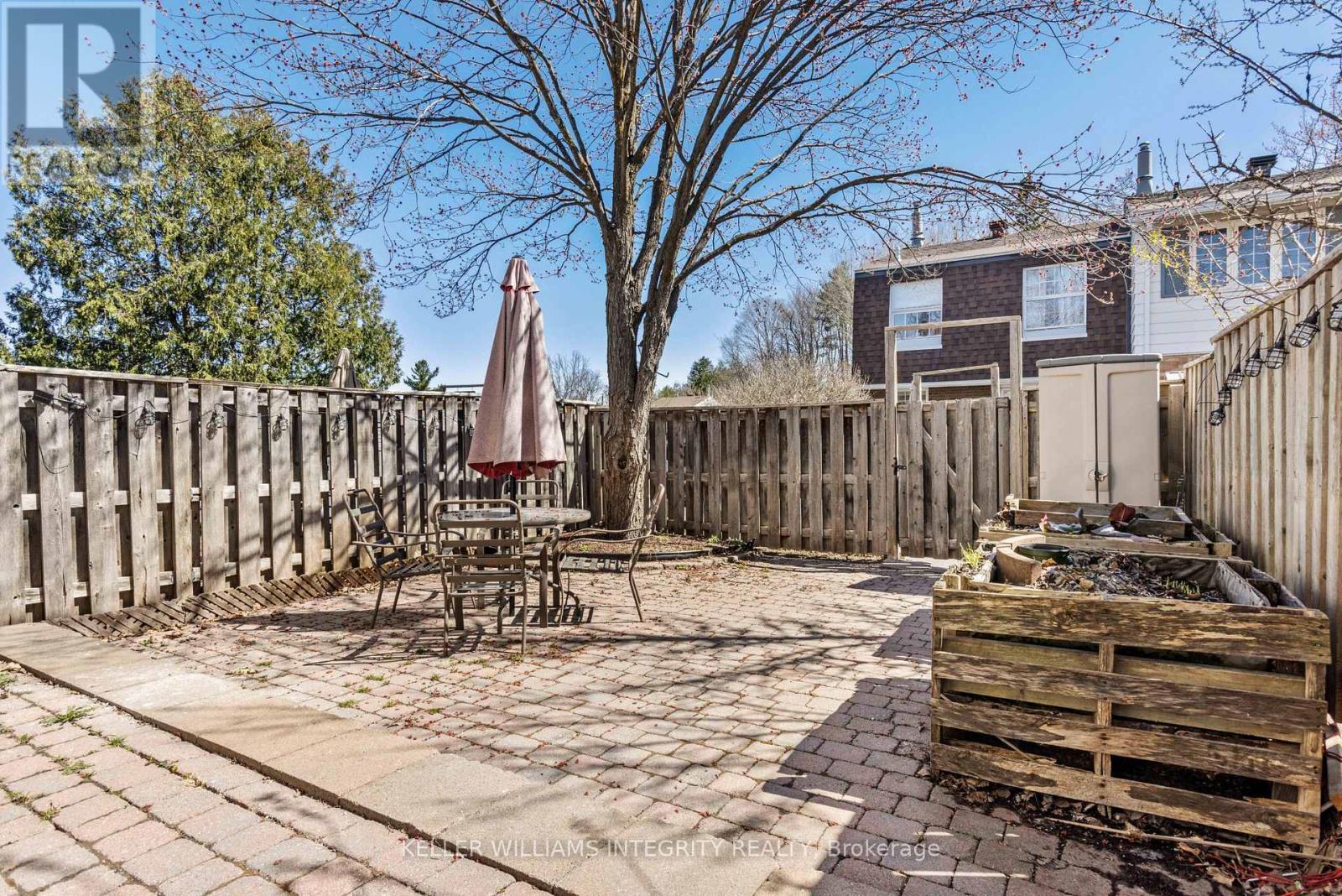 












14 - 2300 OGILVIE ROAD

,
Ottawa,




Ontario
K1J7X8

