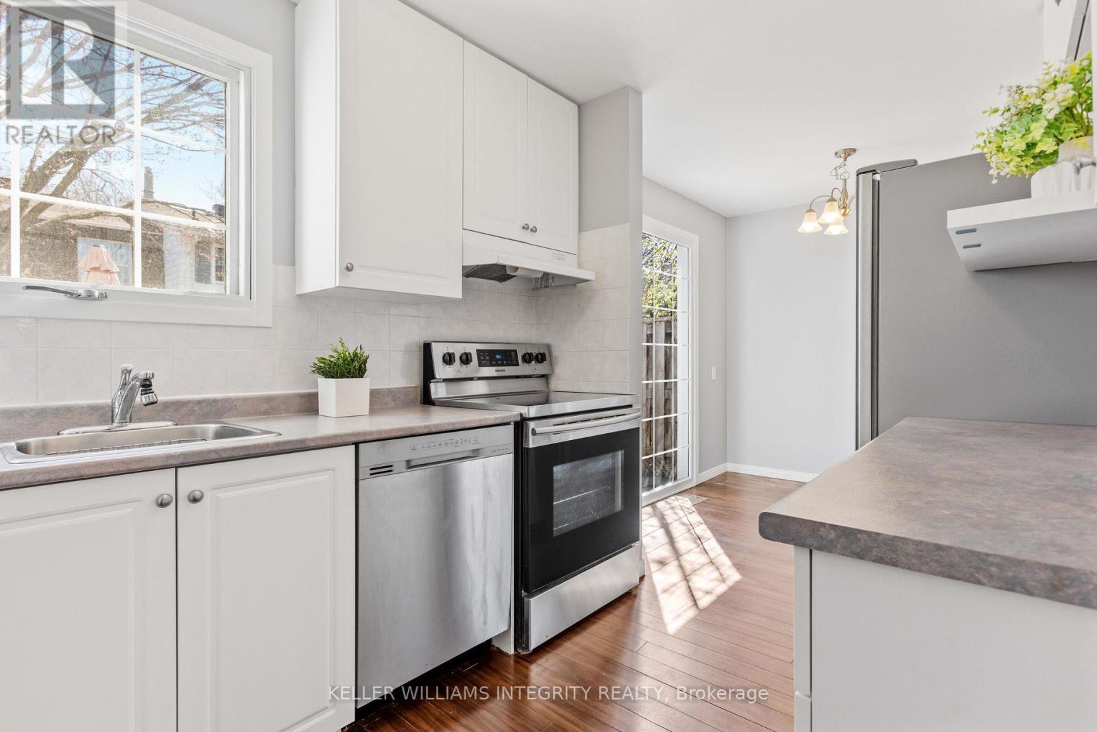 












14 - 2300 OGILVIE ROAD

,
Ottawa,




Ontario
K1J7X8


