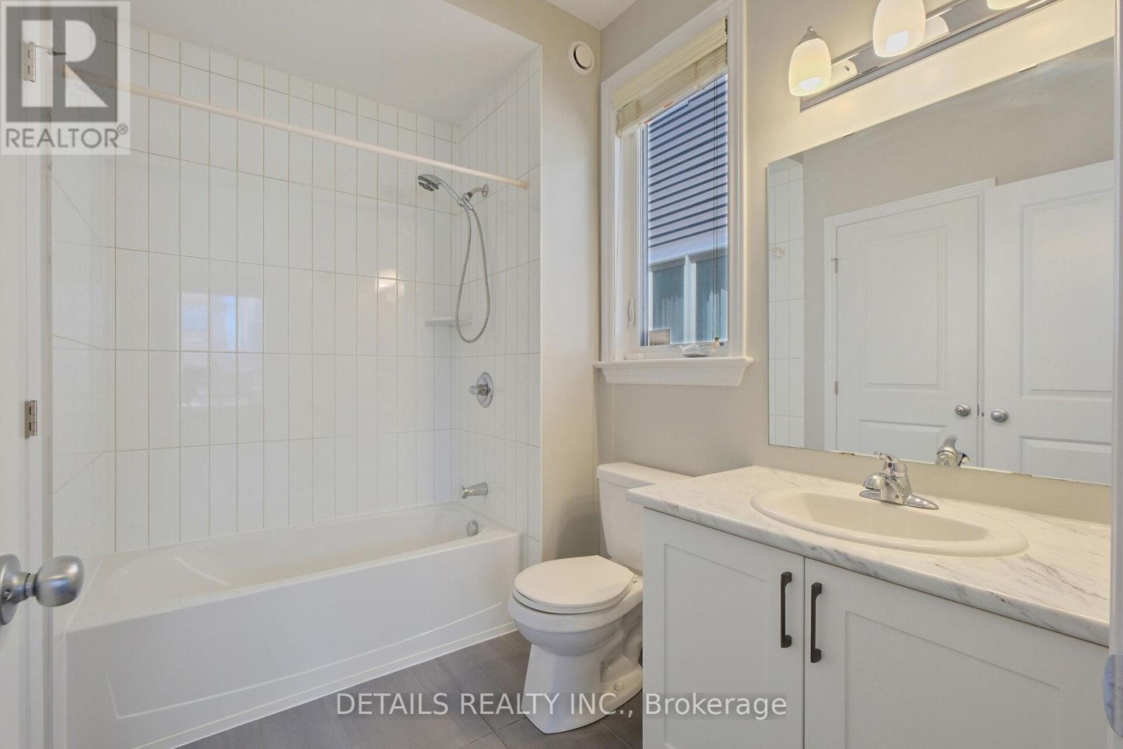 












313 GRACEWOOD CRESCENT

,
Ottawa,




Ontario
K1T0J7

