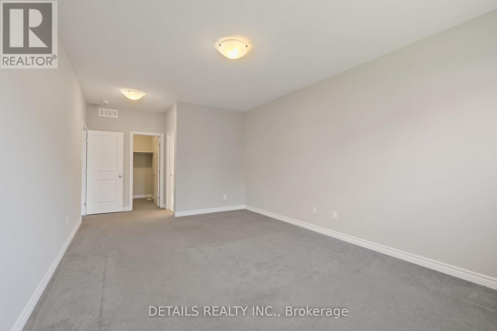 












313 GRACEWOOD CRESCENT

,
Ottawa,




Ontario
K1T0J7

