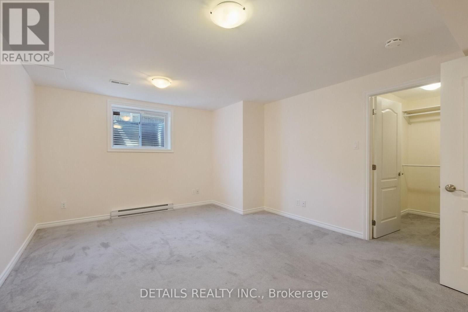 












313 GRACEWOOD CRESCENT

,
Ottawa,




Ontario
K1T0J7

