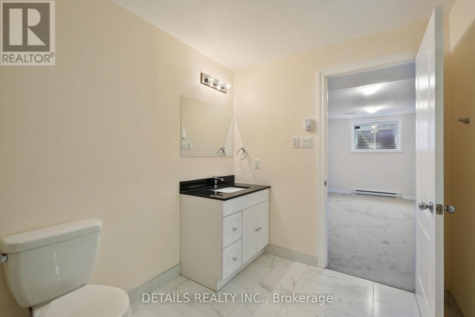 












313 GRACEWOOD CRESCENT

,
Ottawa,




Ontario
K1T0J7

