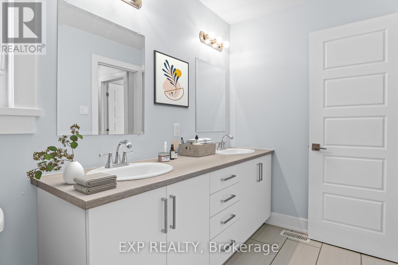 












1381 HENRI LAUZON STREET

,
Ottawa,




Ontario
K1C1R8

