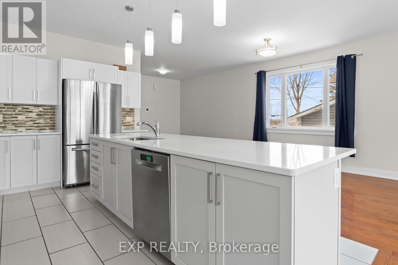 












1381 HENRI LAUZON STREET

,
Ottawa,




Ontario
K1C1R8

