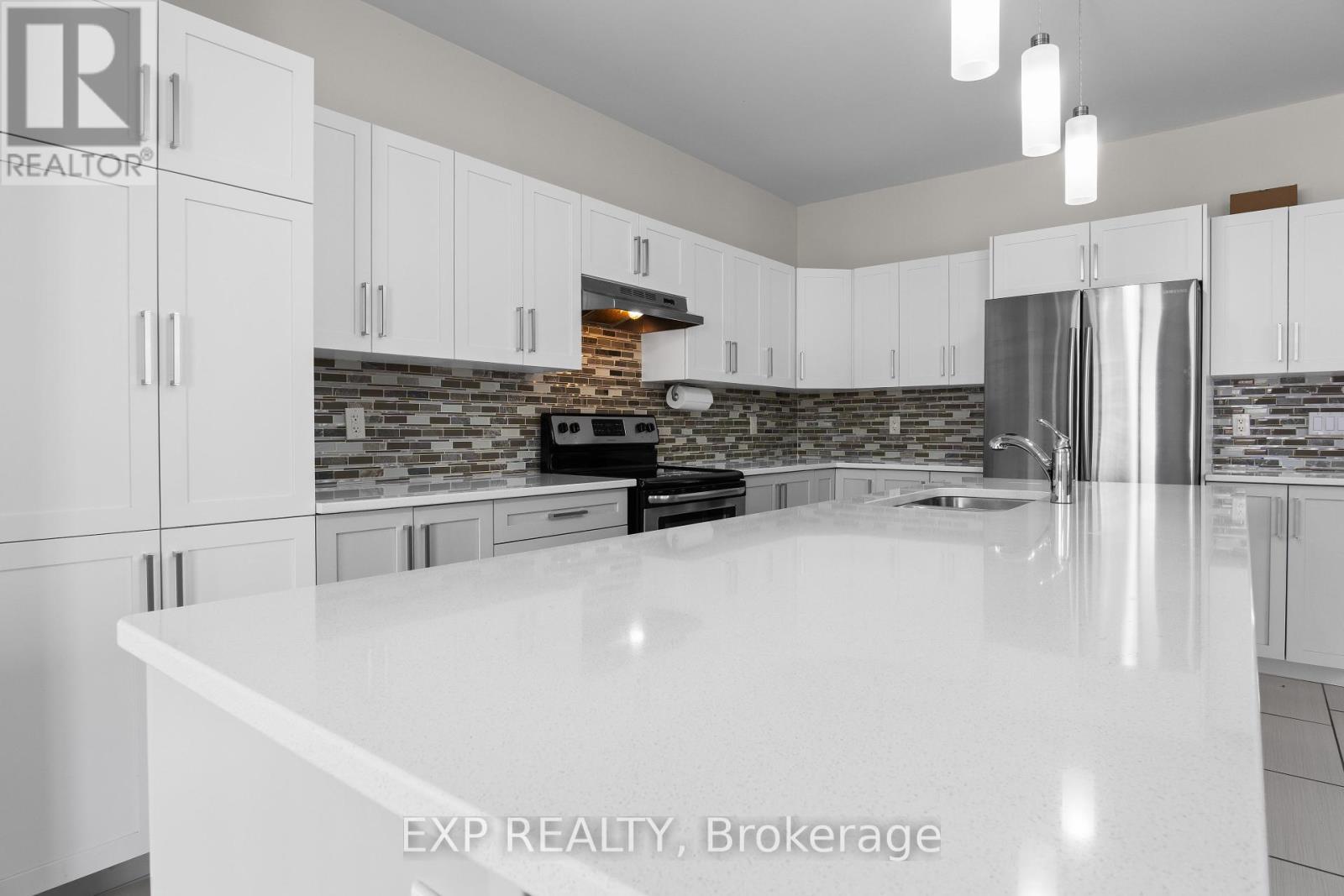 












1381 HENRI LAUZON STREET

,
Ottawa,




Ontario
K1C1R8

