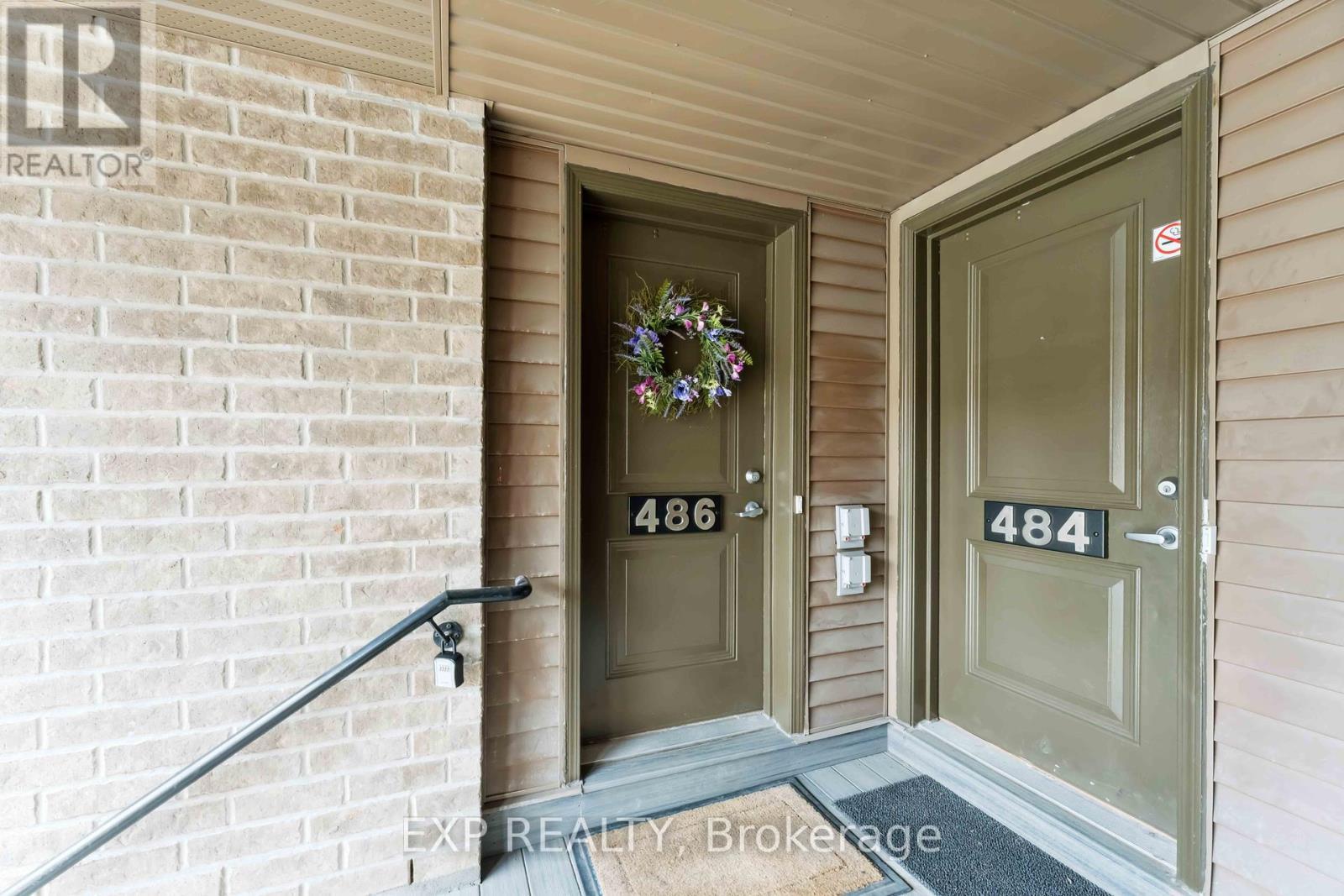 












486 CLEARBROOK DRIVE

,
Ottawa,




Ontario
K2J0H9

