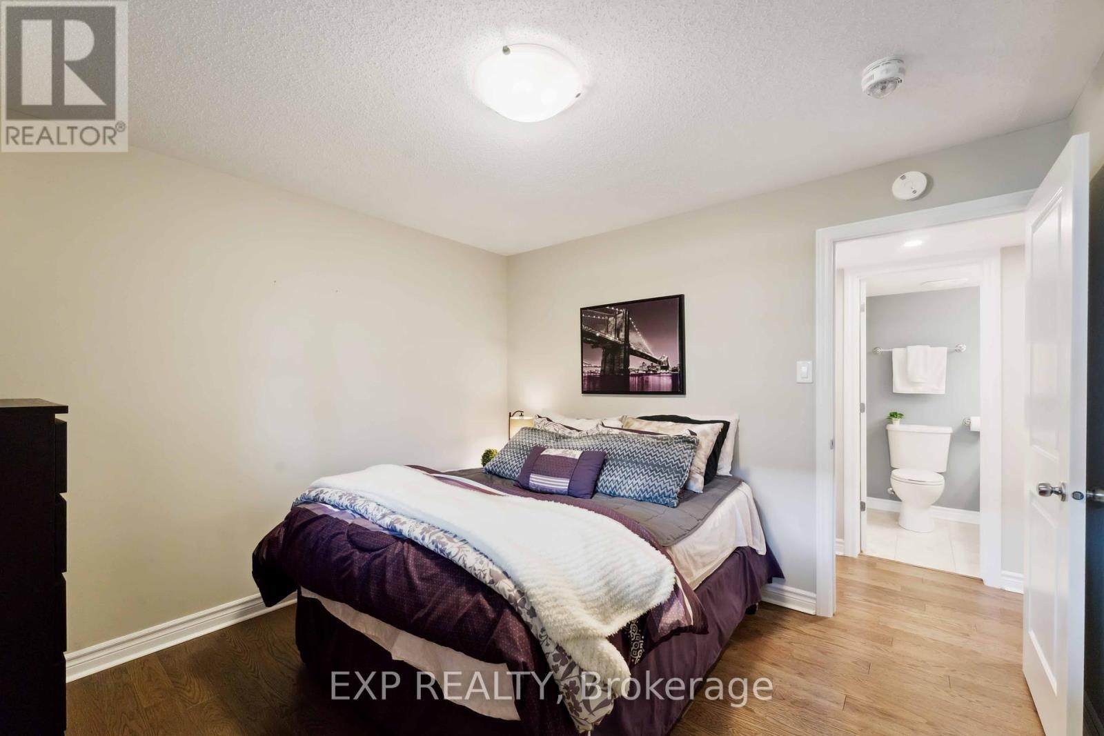 












486 CLEARBROOK DRIVE

,
Ottawa,




Ontario
K2J0H9

