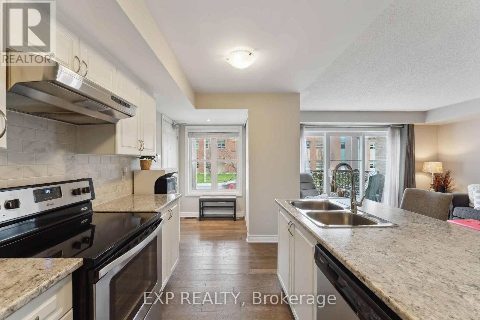 












486 CLEARBROOK DRIVE

,
Ottawa,




Ontario
K2J0H9

