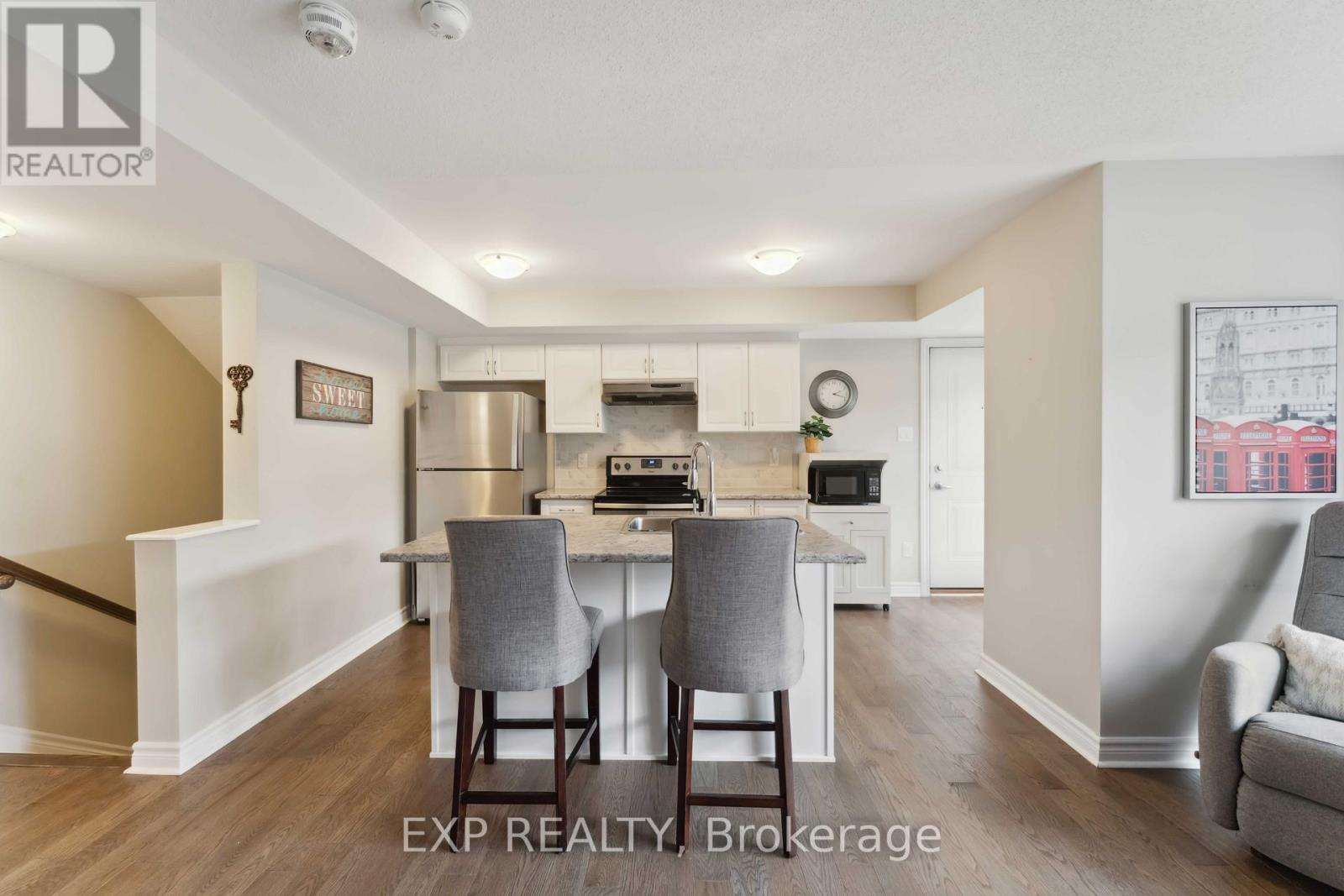 












486 CLEARBROOK DRIVE

,
Ottawa,




Ontario
K2J0H9

