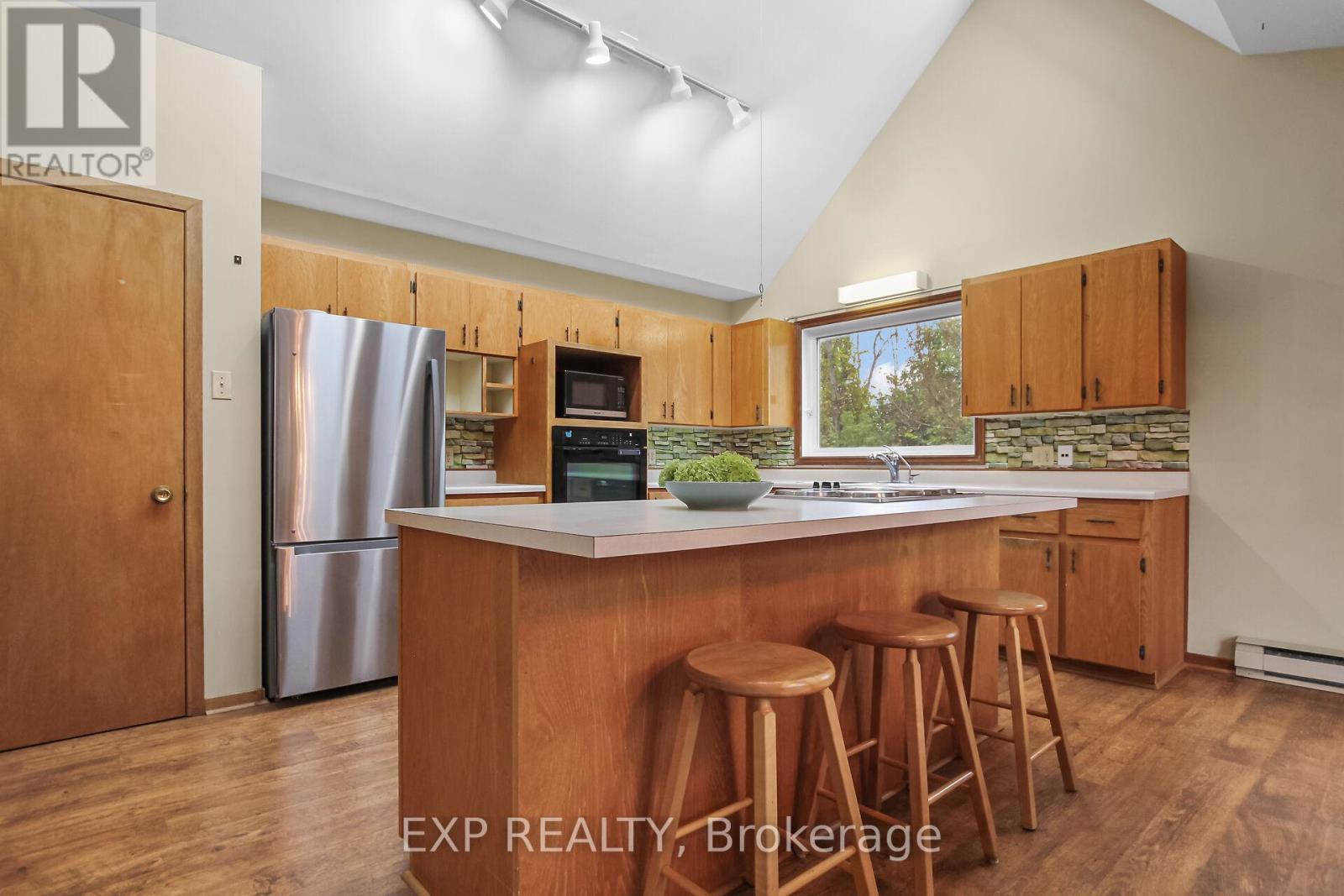 












4817 KINBURN SIDE ROAD

,
Mississippi Mills,




Ontario
K0A2X0

