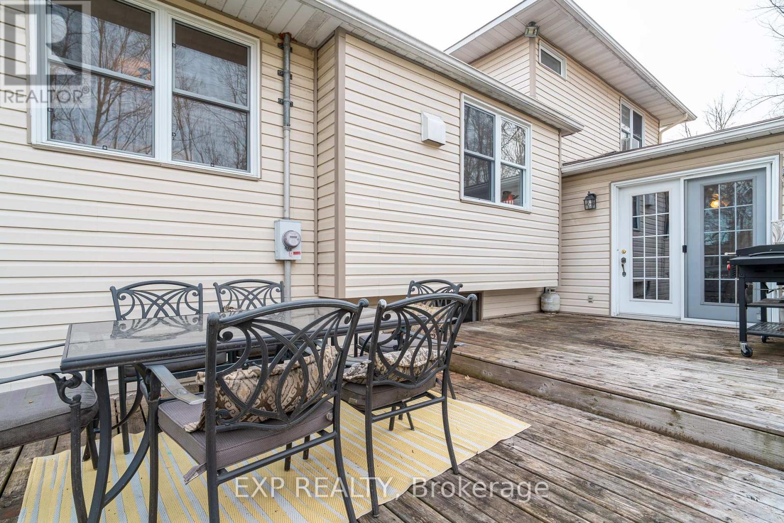 












8264 15

,
Beckwith,




Ontario
K7C3P2


