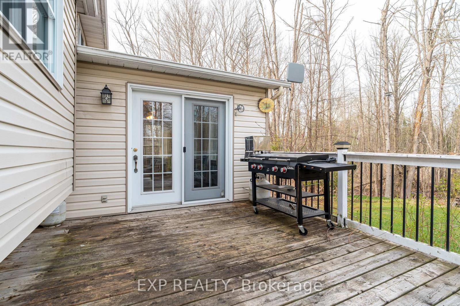 












8264 15

,
Beckwith,




Ontario
K7C3P2

