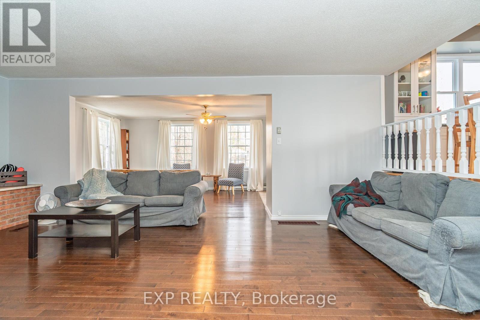 












8264 15

,
Beckwith,




Ontario
K7C3P2

