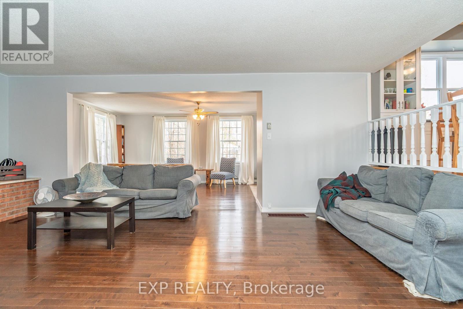 












8264 15

,
Beckwith,




Ontario
K7C3P2

