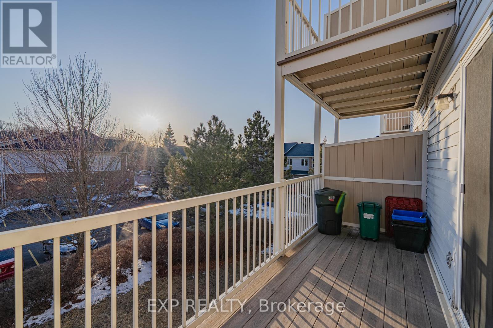 












254 CRESTHAVEN DRIVE

,
Ottawa,




Ontario
K2G6W4

