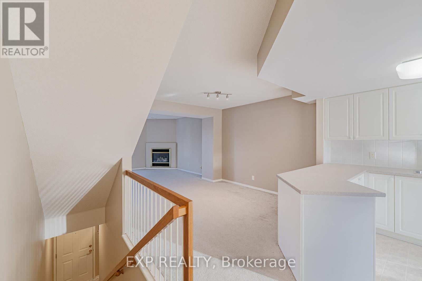 












254 CRESTHAVEN DRIVE

,
Ottawa,




Ontario
K2G6W4

