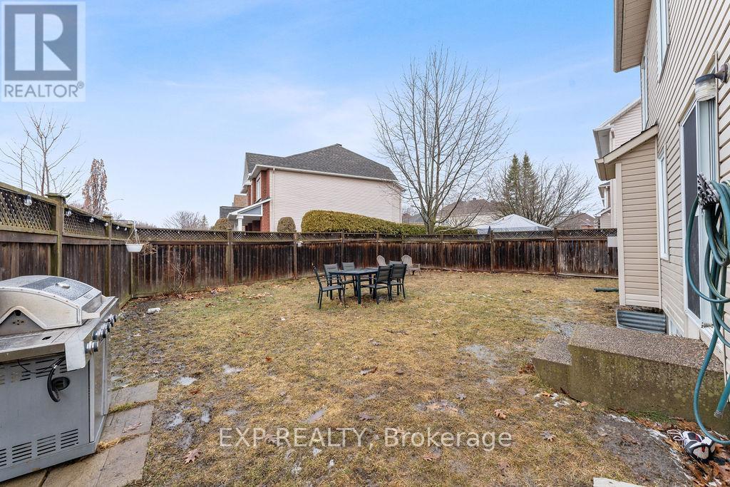 












2176 CAVALIER WAY

,
Ottawa,




Ontario
K1W1K2

