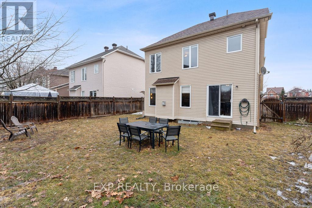 












2176 CAVALIER WAY

,
Ottawa,




Ontario
K1W1K2

