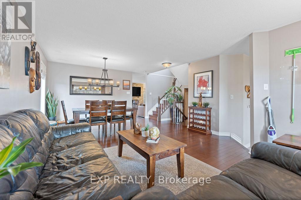 












2176 CAVALIER WAY

,
Ottawa,




Ontario
K1W1K2

