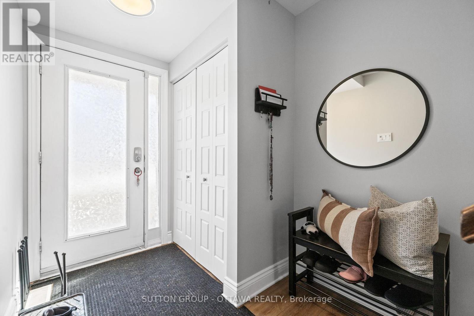 












124 MONTEREY DRIVE

,
Ottawa,




Ontario
K2H7A8

