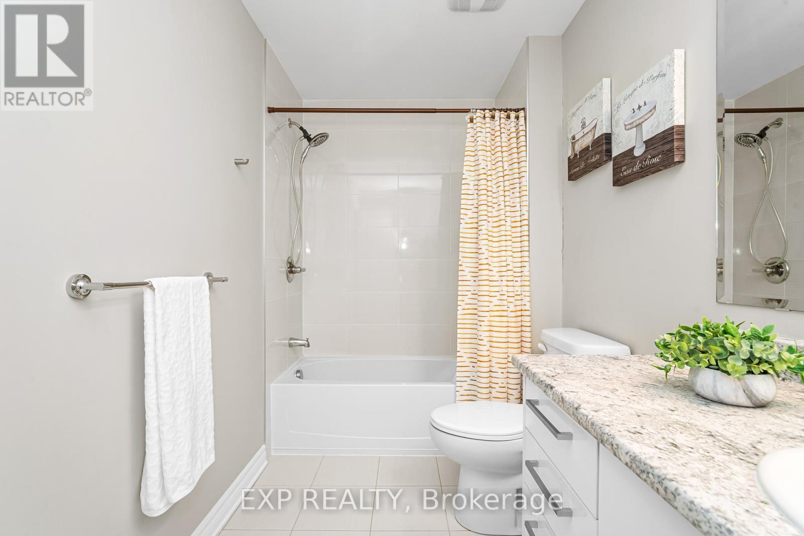 












611 GERANIUM WALK

,
Ottawa,




Ontario
K2S2J6

