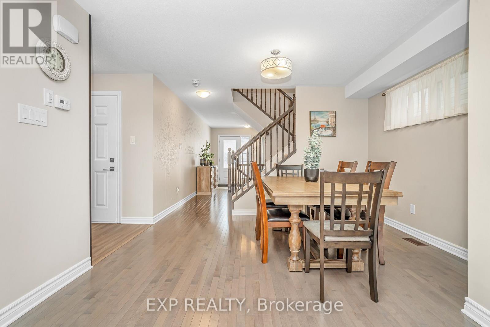 












611 GERANIUM WALK

,
Ottawa,




Ontario
K2S2J6

