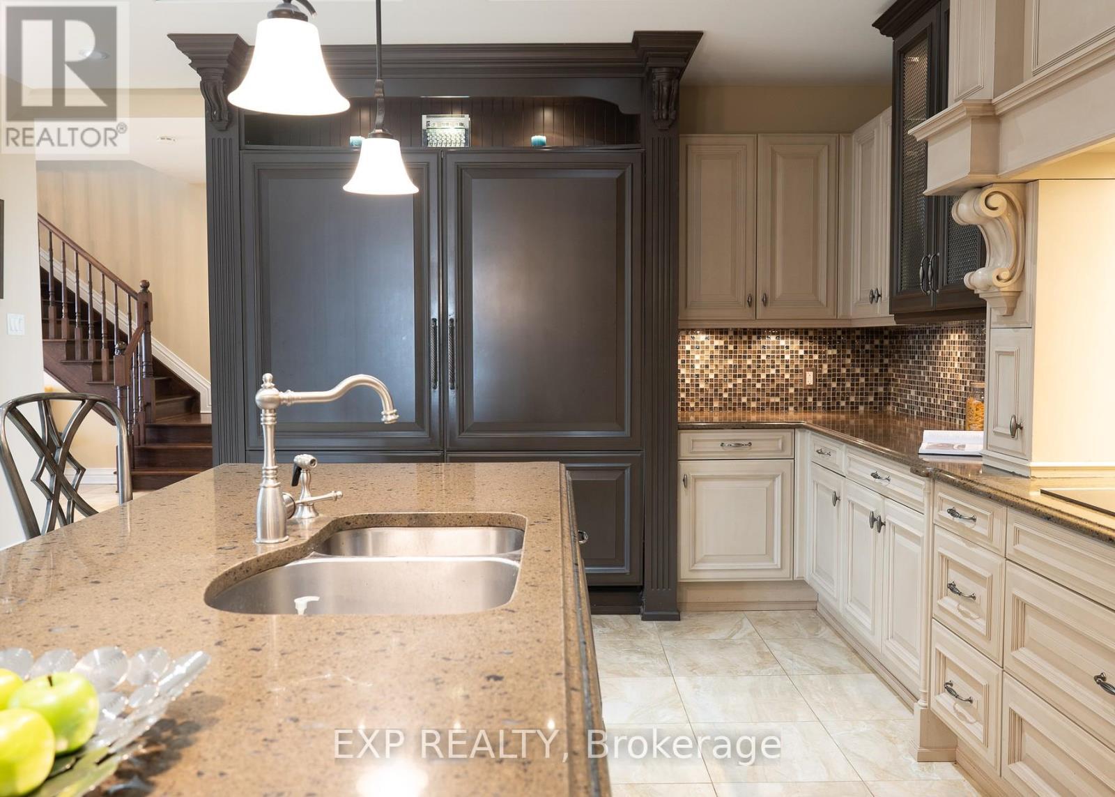 












2754 EAGLESON ROAD

,
Ottawa,




Ontario
K2S1B8

