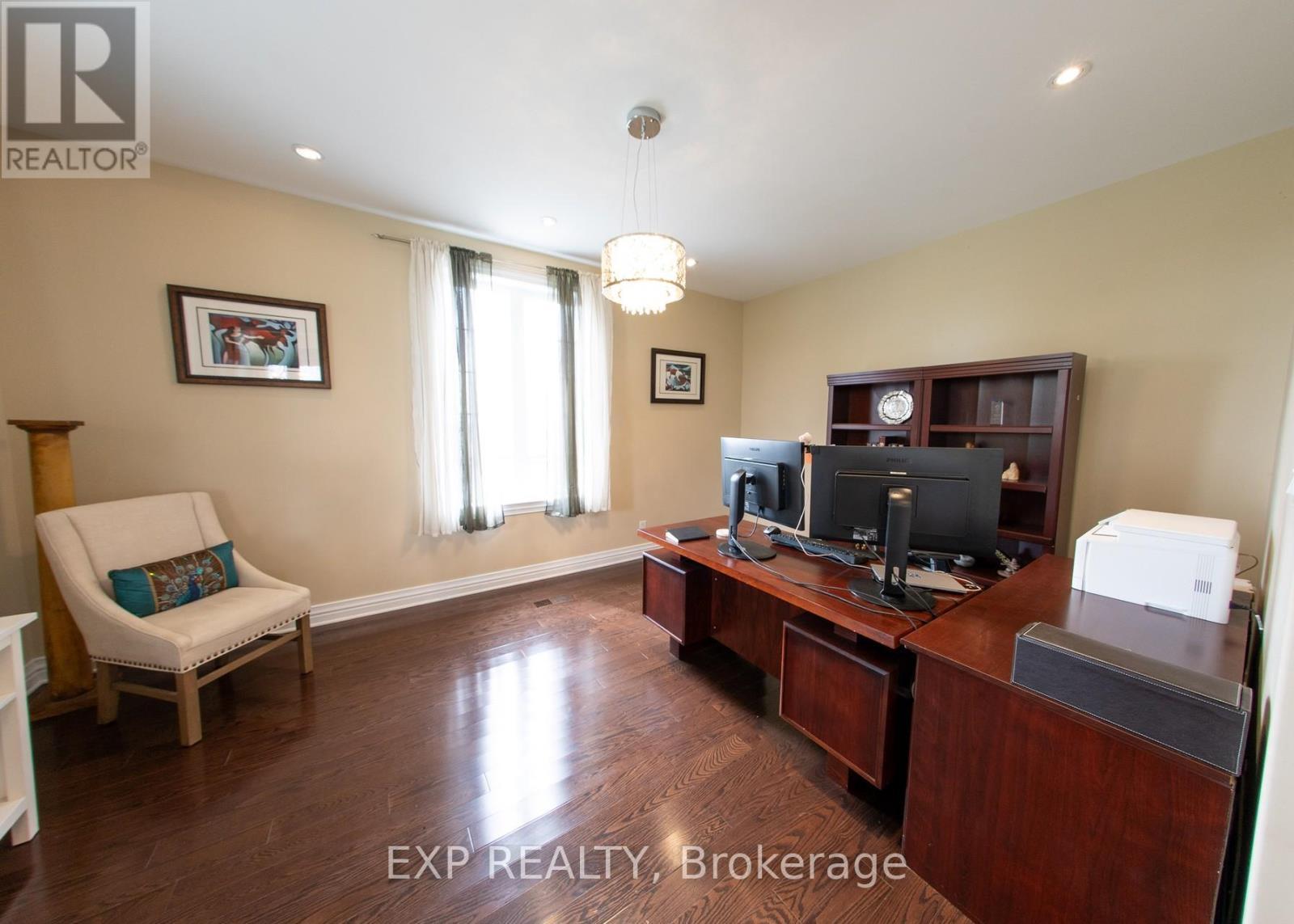 












2754 EAGLESON ROAD

,
Ottawa,




Ontario
K2S1B8

