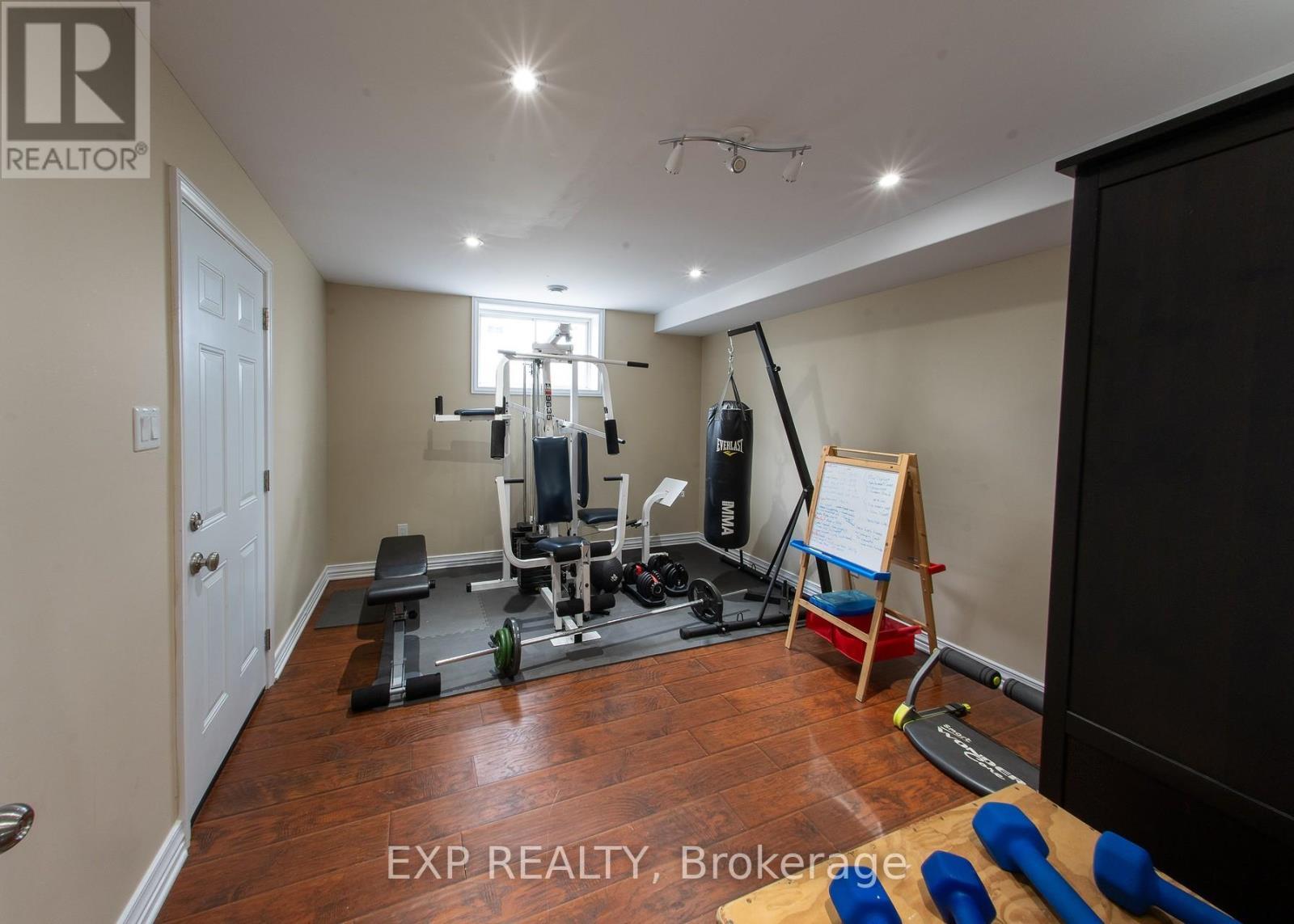 












2754 EAGLESON ROAD

,
Ottawa,




Ontario
K2S1B8

