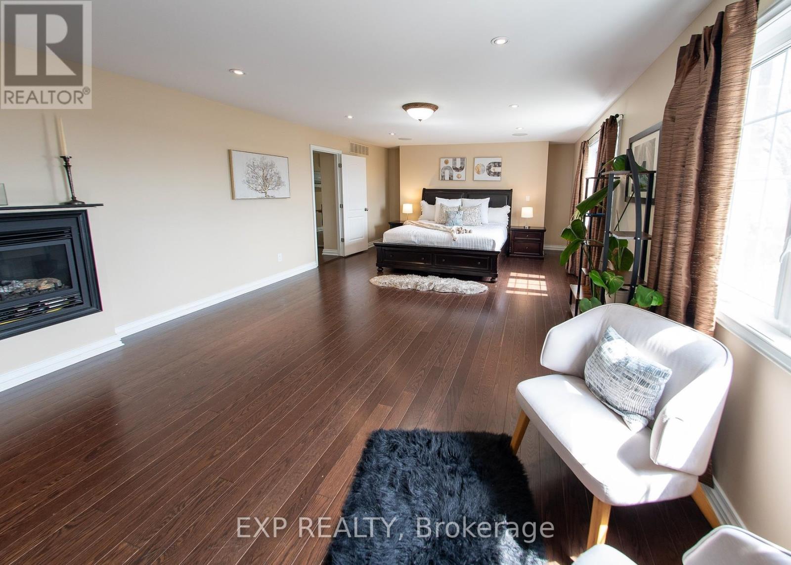












2754 EAGLESON ROAD

,
Ottawa,




Ontario
K2S1B8

