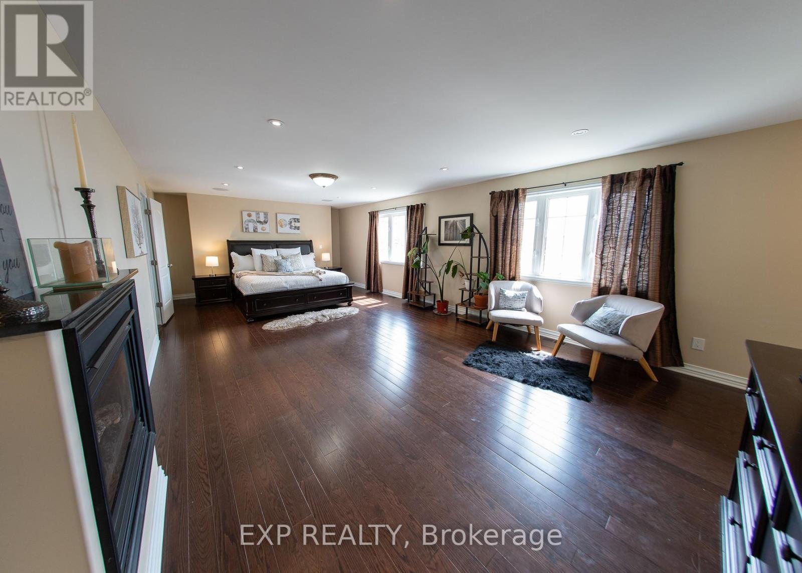 












2754 EAGLESON ROAD

,
Ottawa,




Ontario
K2S1B8

