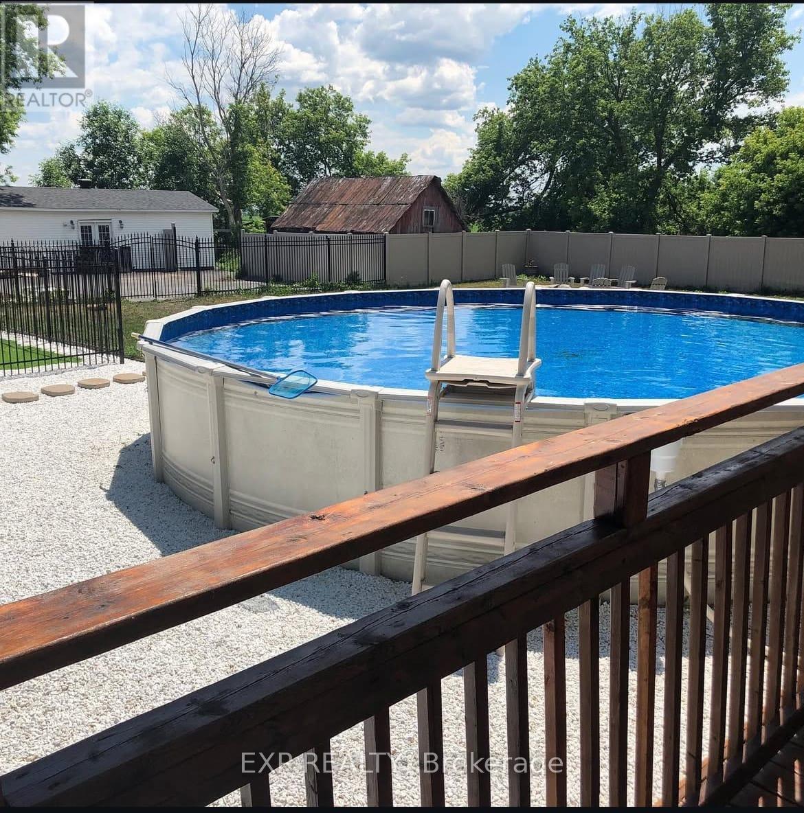 












2754 EAGLESON ROAD

,
Ottawa,




Ontario
K2S1B8

