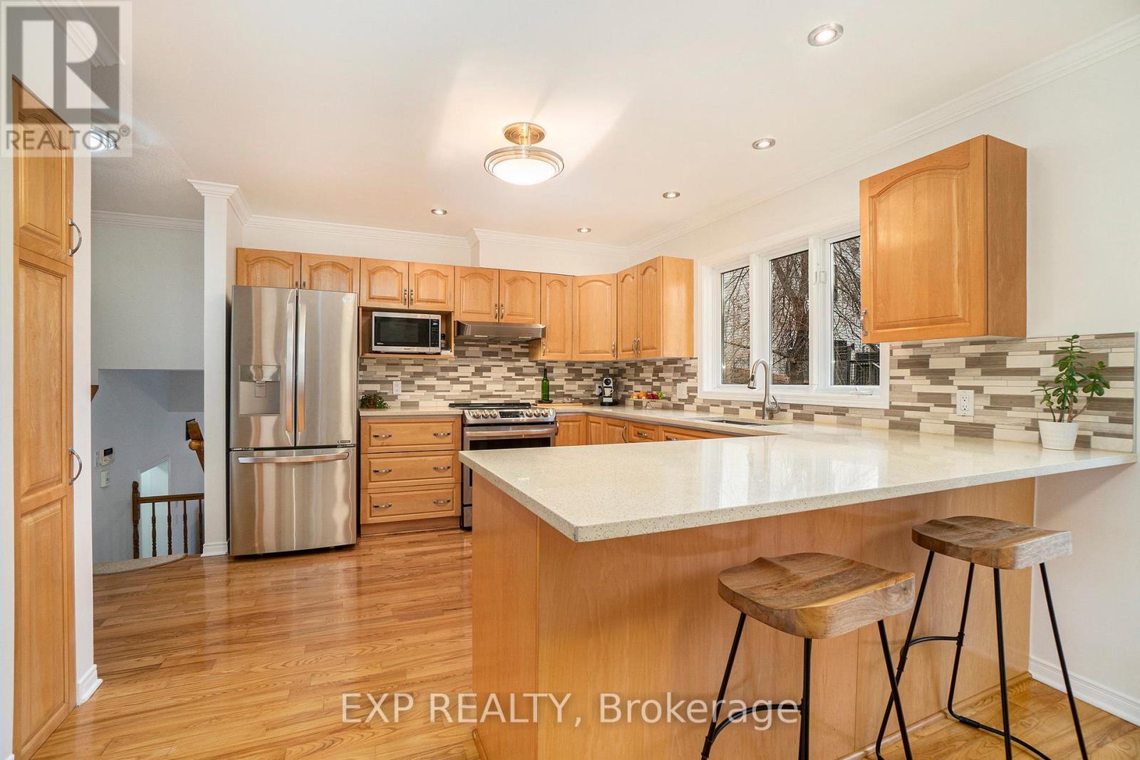 












291 CARLETON AVENUE

,
Ottawa,




Ontario
K1Y0J7


