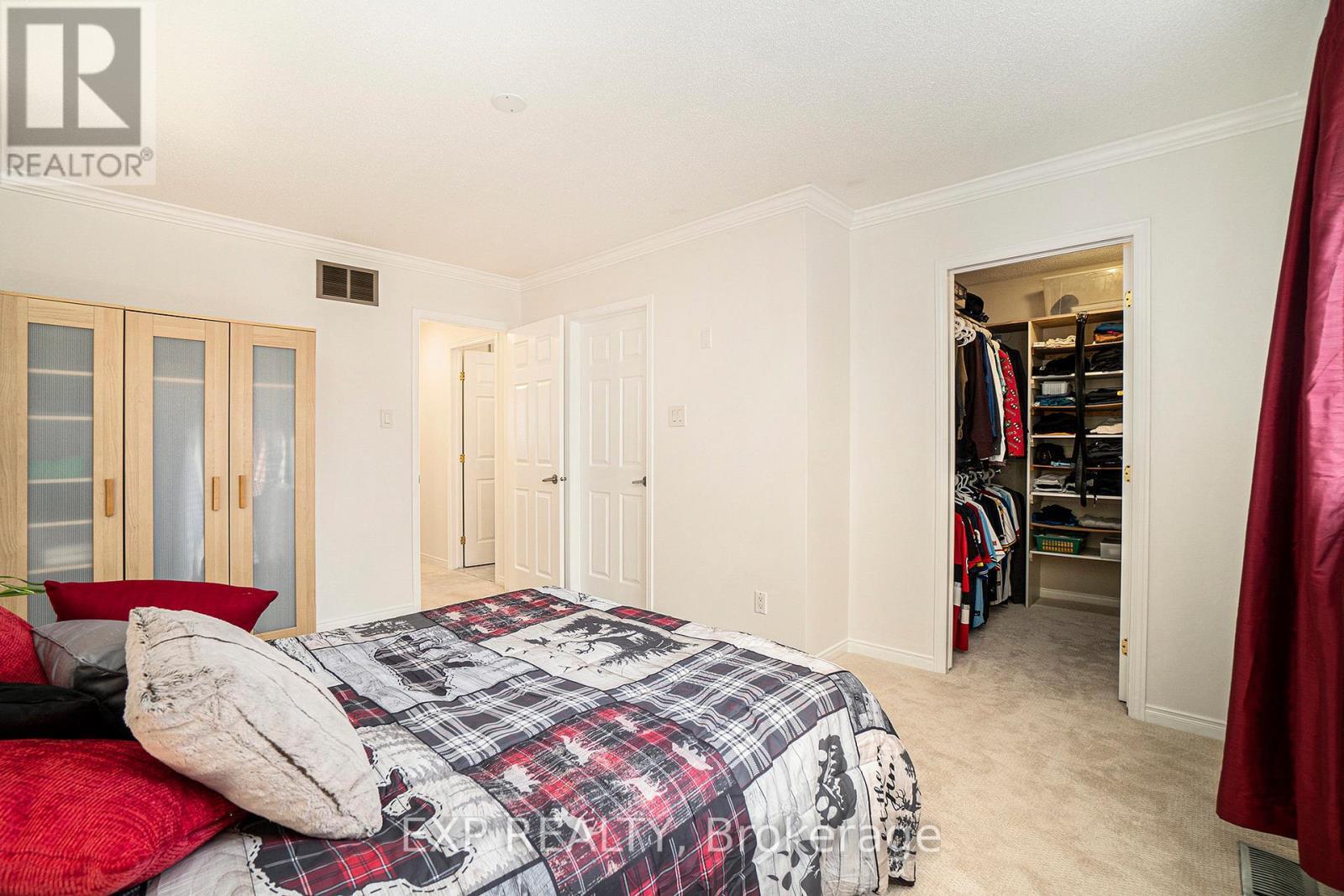 












291 CARLETON AVENUE

,
Ottawa,




Ontario
K1Y0J7

