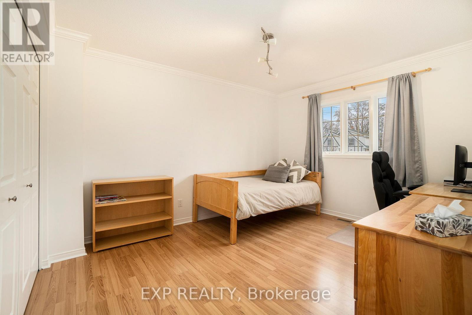 












291 CARLETON AVENUE

,
Ottawa,




Ontario
K1Y0J7

