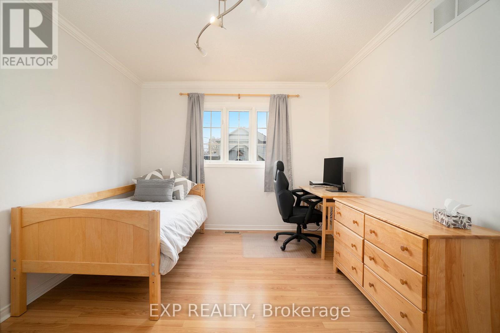 












291 CARLETON AVENUE

,
Ottawa,




Ontario
K1Y0J7

